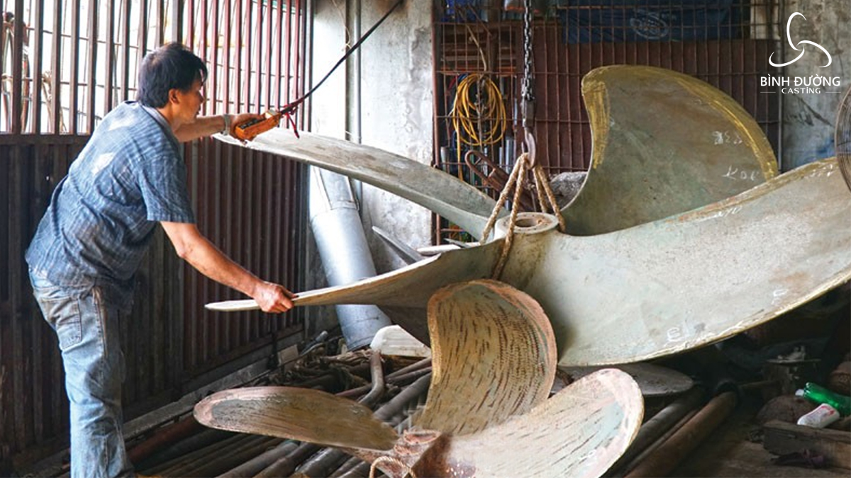 tác dụng của chân vịt tàu thủy